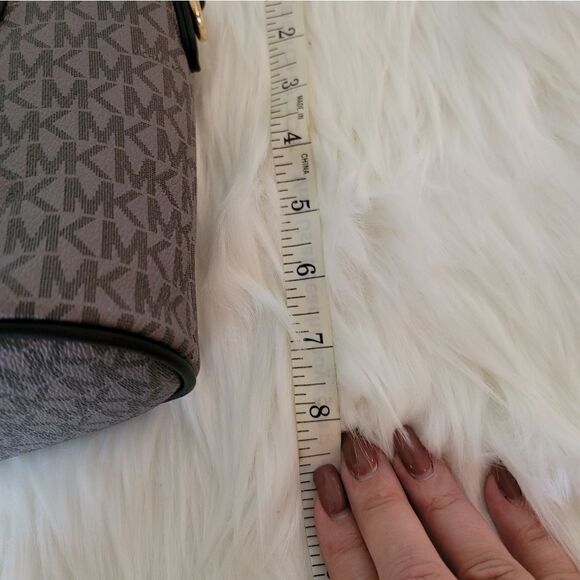 Michael Kors Small Tote - Picture 8 of 9